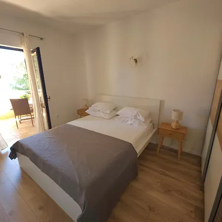 Apartment Mare Beachfront With Sea View *
