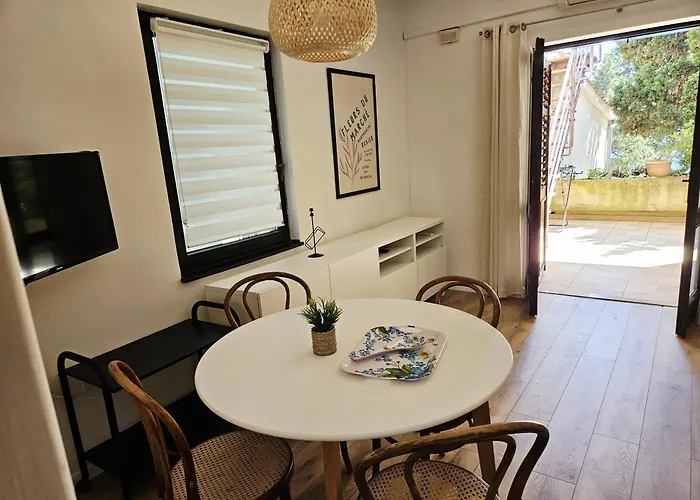 Mare Azzuro Ii * Pula