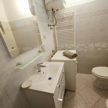 Mare Beachfront With Sea View Apartmán