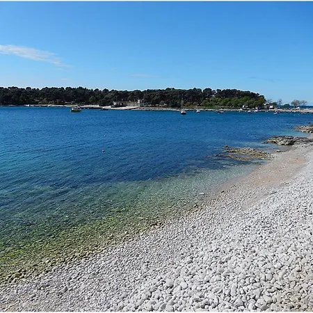 Apartmán Mare Beachfront With Sea View