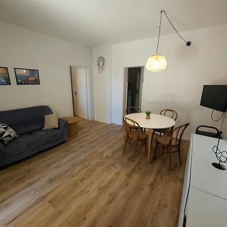 Mare Beachfront With Sea View * Pula