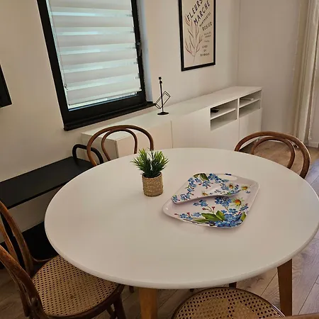 Apartmán Mare Beachfront With Sea View *